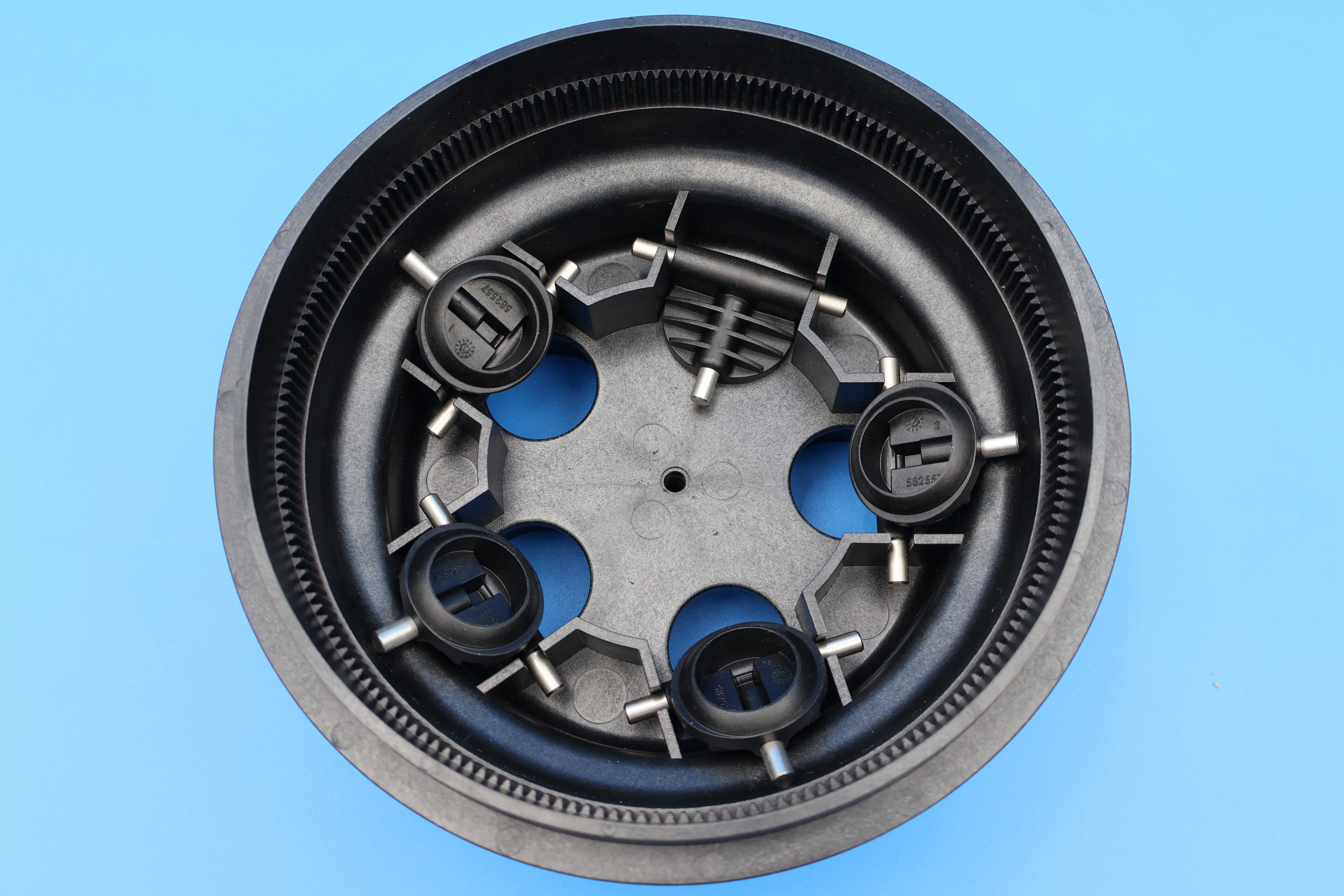 Pentair In-Floor (A&A) Top Feed 5-Port 1.5" Lower Housing 230018