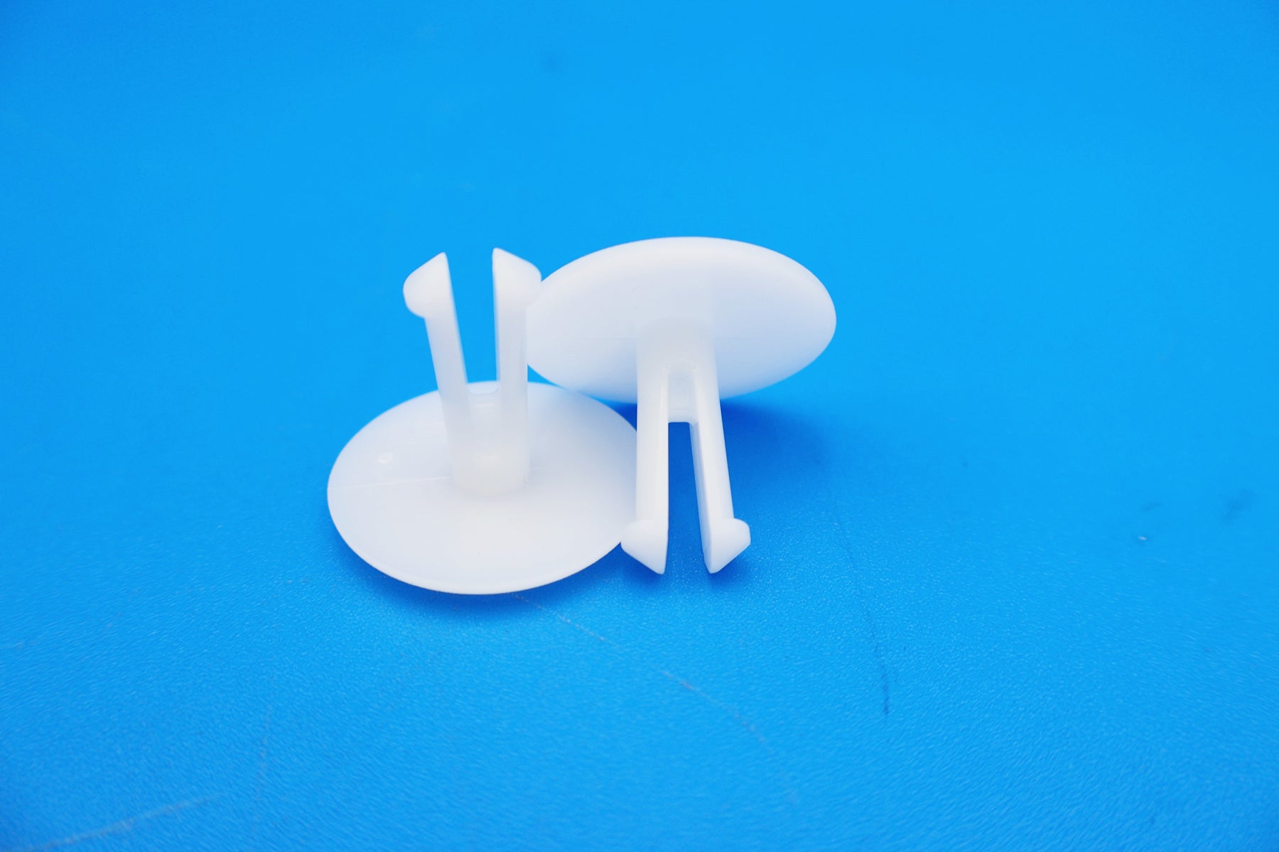 Hayward Next Generation Wheel Retainer Clip, White | PVXWLC1900WH