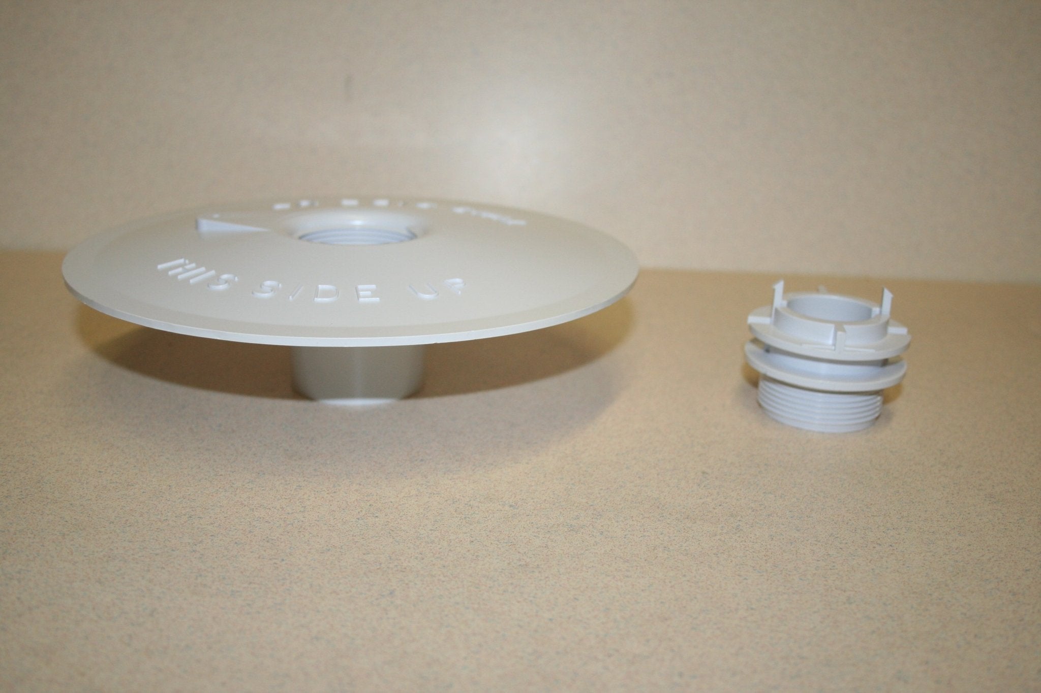 Pentair Bermuda Gunite Skimmer Vacuum Plate Assembly White 506161Z - Skimmer Parts - img-1