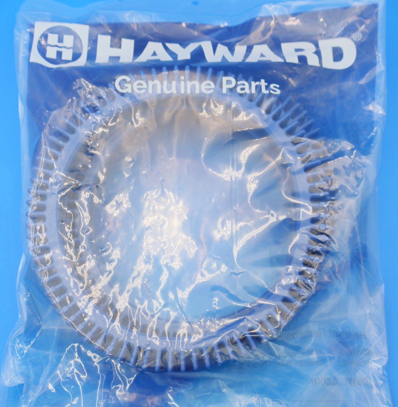 Hayward AquaNaut® 400 Cleaner Wheel Tread, Metallic Blue, 2 Pack PVXS16PK2-234 - img-4